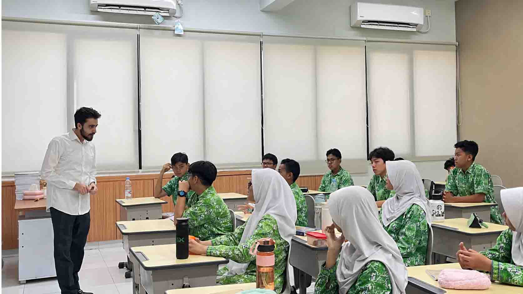 SMP%20Islam%20Al Azhar%20BSD@Cileungsi