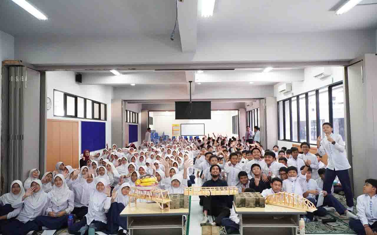 SMP%20Islam%20Al Azhar%20BSD@Cileungsi