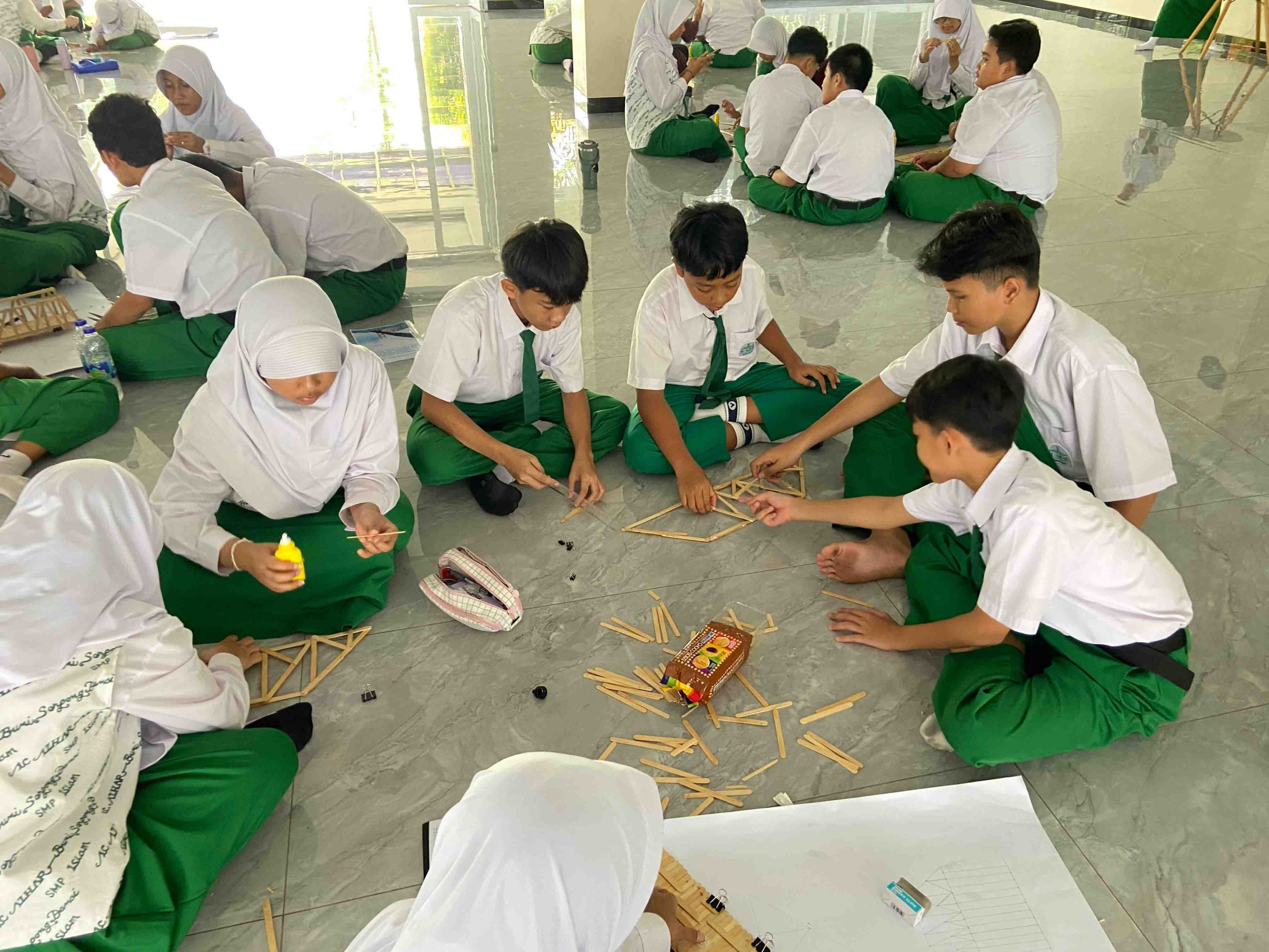 SMP%20Islam%20Al Azhar%20BSD@Cileungsi