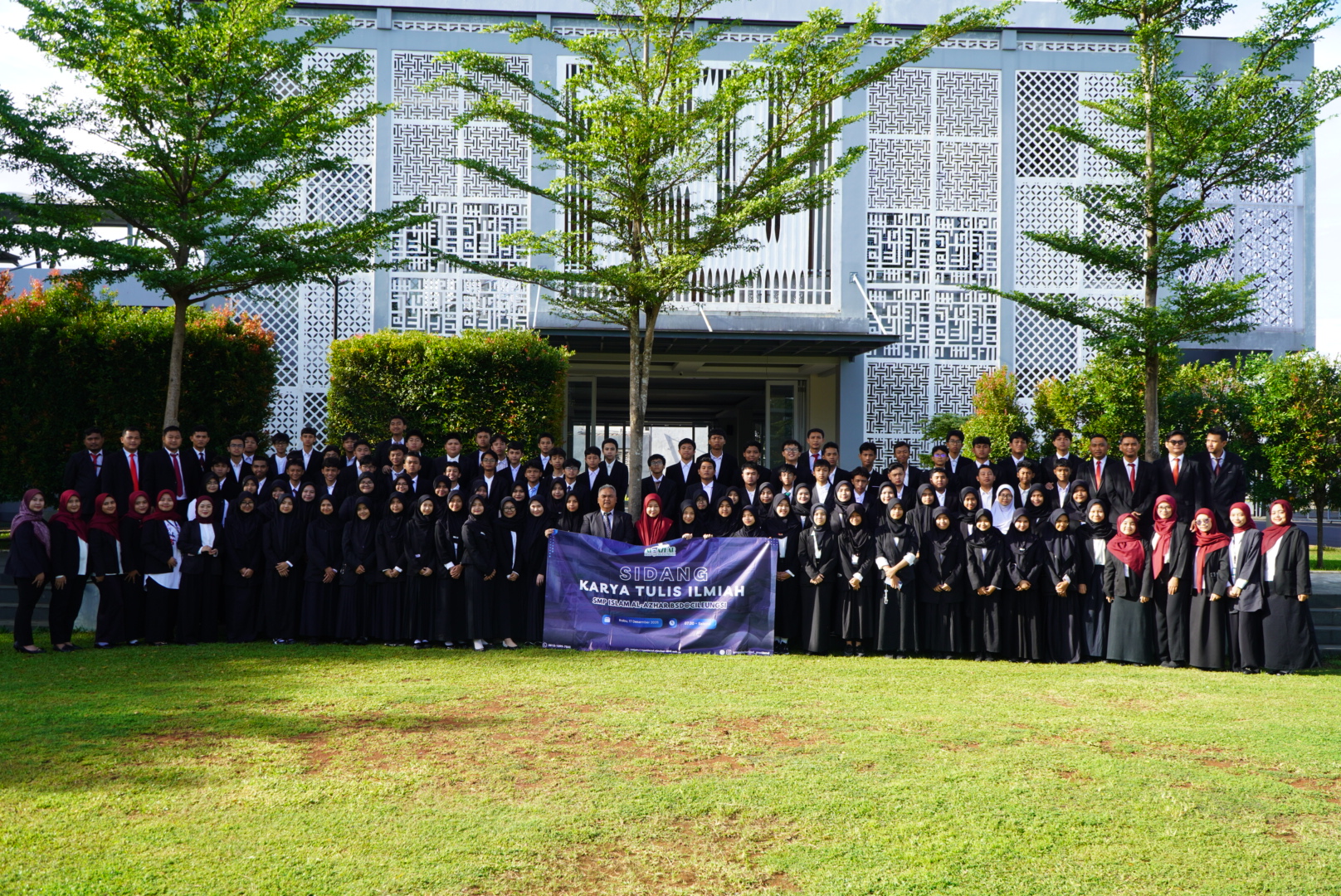 SMP%20Islam%20Al Azhar%20BSD@Cileungsi
